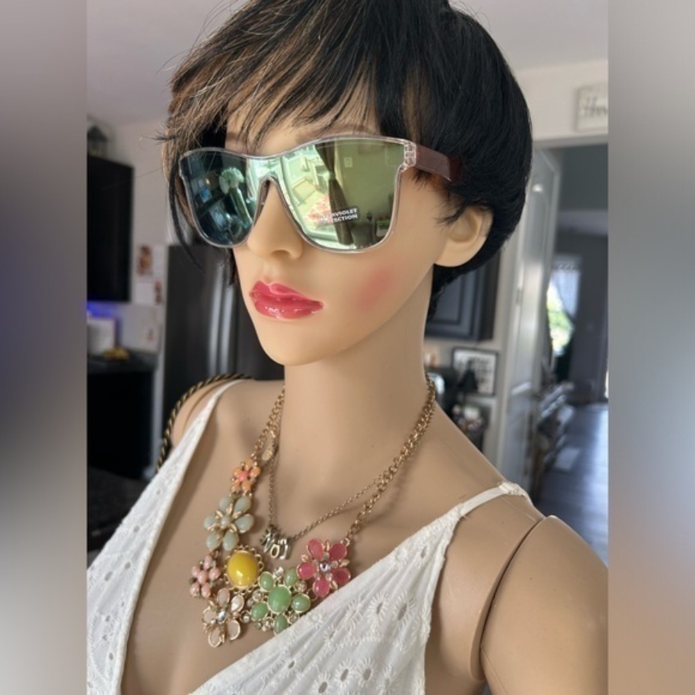 💋NWT translucent rainbow 🌈 mirror sunglasses 😎 sunshades